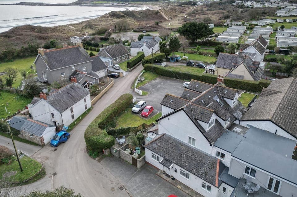 Sea Breeze Apt 3 - 2 Bedroom - Horton Beach (2745)