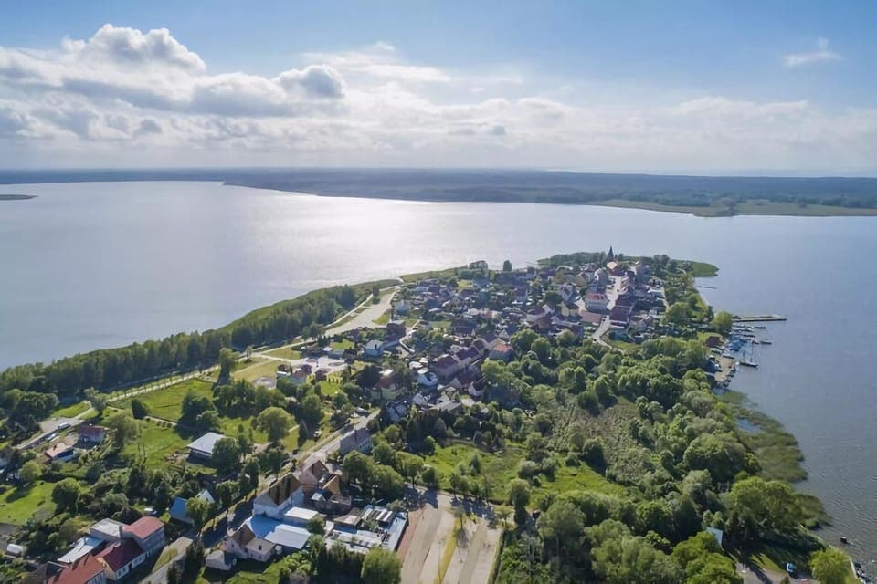 Surroundings [summer] (1-5 km)