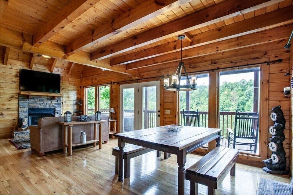 Kick Back Shack's inviting dining table