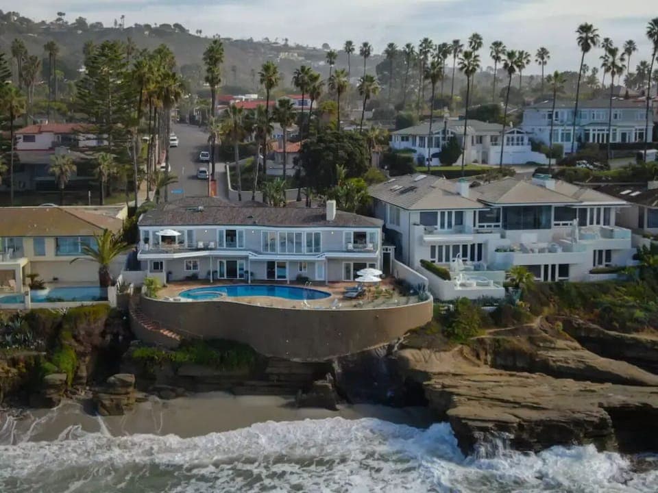 On the beach with VIEWS