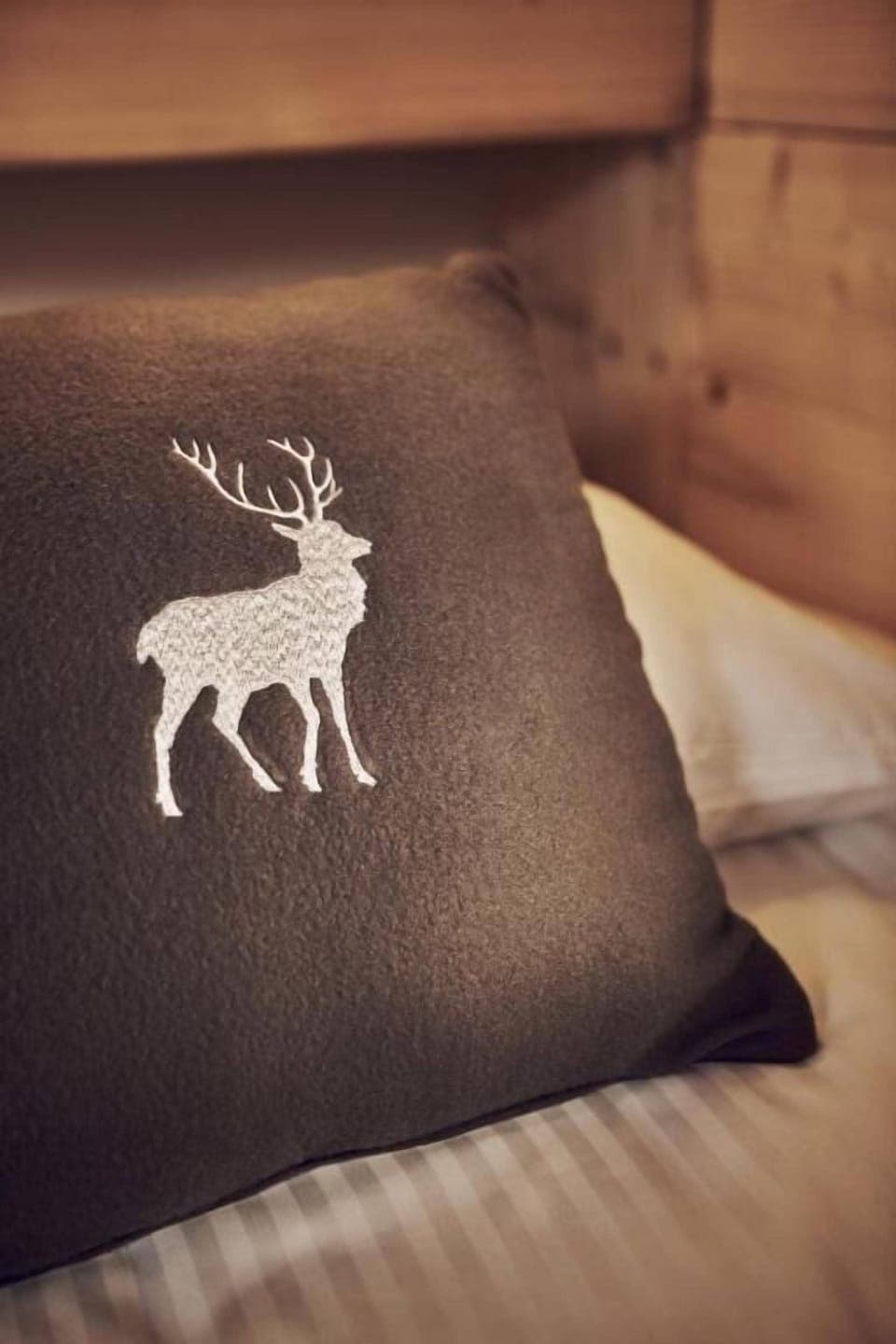 In-room safe, soundproofing, free WiFi, bed sheets