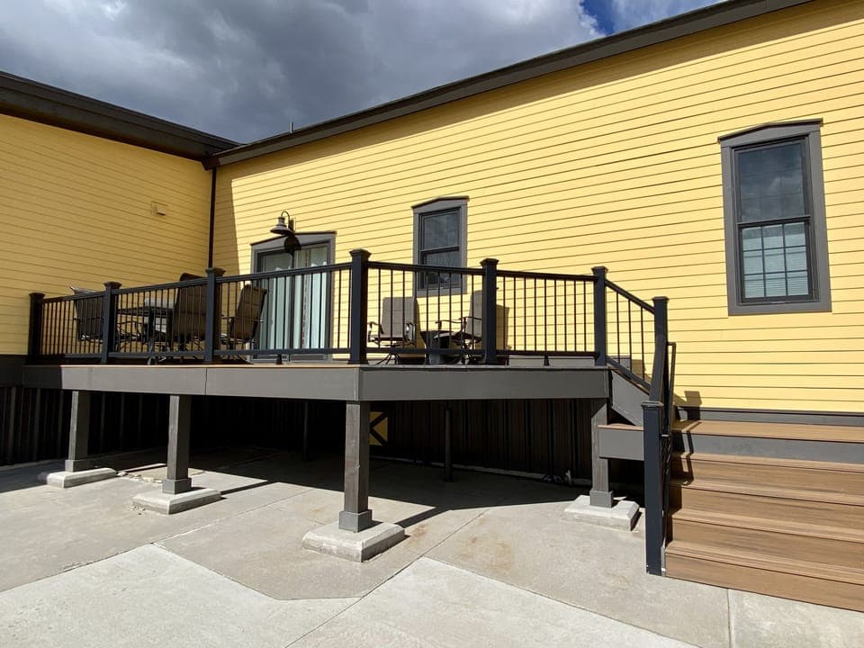 Private Deck