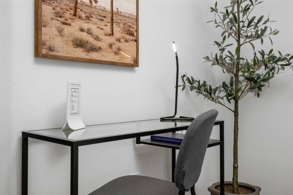 "The house was central to anyplace you wanted to to go in Dundee and Newberg." - Liz