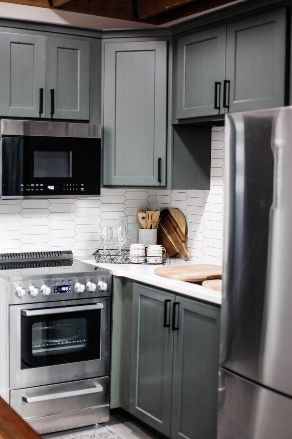 Fully furnished kitchen! 