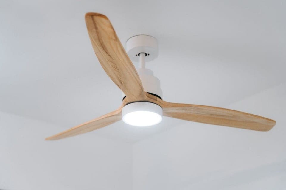 Flat-screen TV, Netflix, streaming services