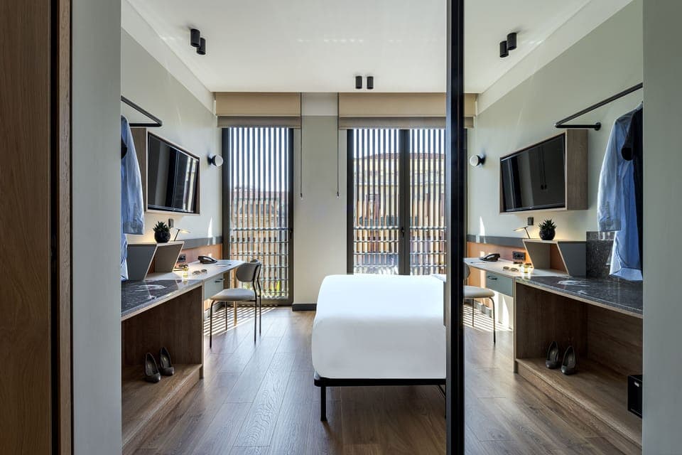 In-room safe, individually decorated, individually furnished, desk