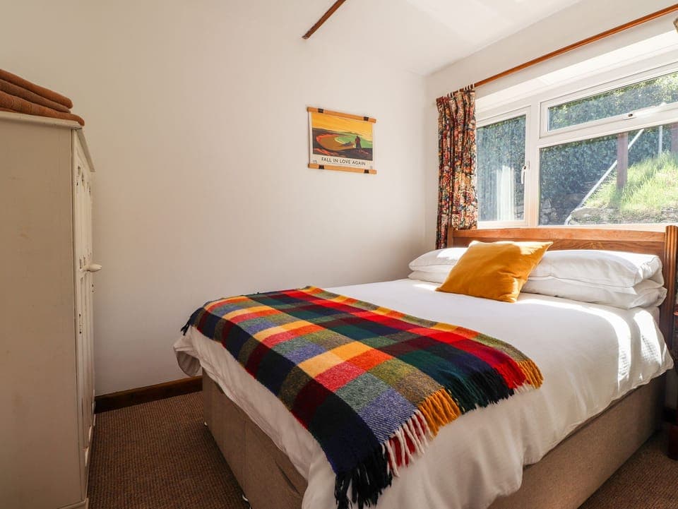 2 bedrooms, individually decorated, individually furnished, free WiFi