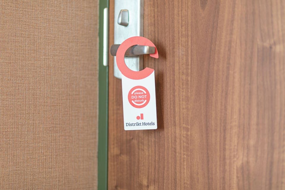 In-room safe, desk, laptop workspace, soundproofing