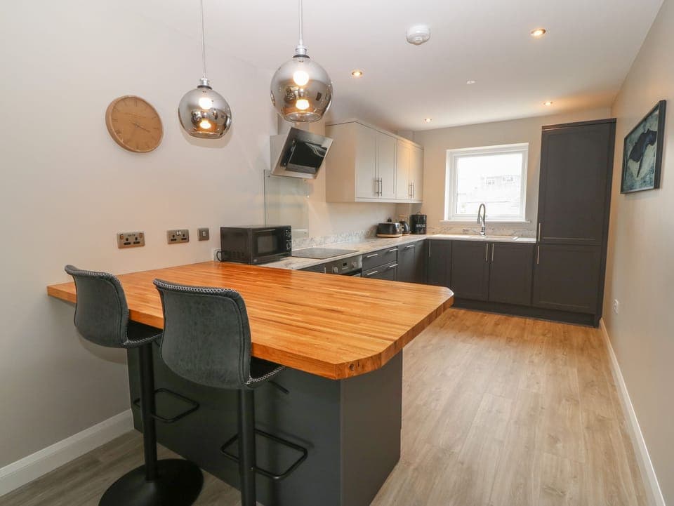 Fridge, dishwasher, electric kettle, toaster