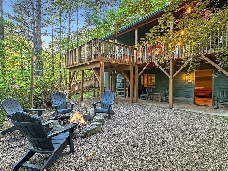 Bears Den exterior 1