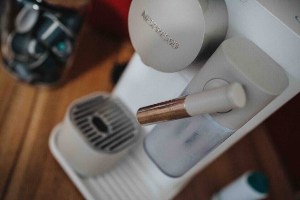 Fully Fitted Kitchen with everything you need to enjoy a lovely stay.
Features:
- Oven
- Hob
- Fridge
- Nespresso