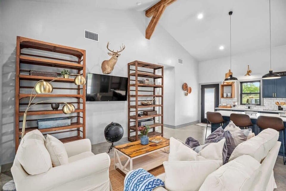 hangout and watch tv.