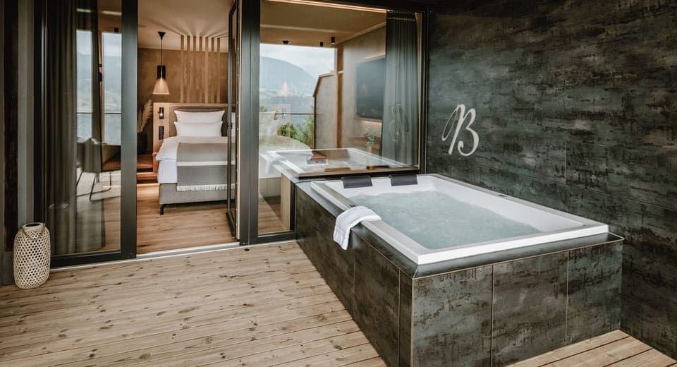 Minibar, in-room safe, blackout drapes, travel crib