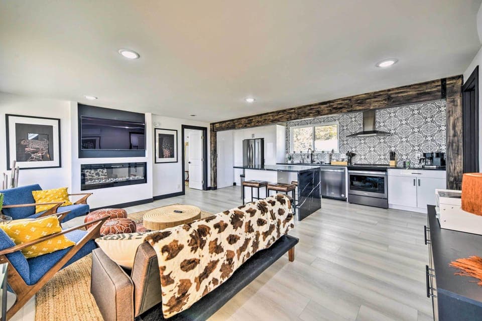 House (2 Bedrooms) | Interior