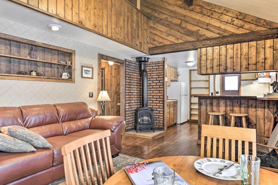 House (2 Bedrooms) | Interior