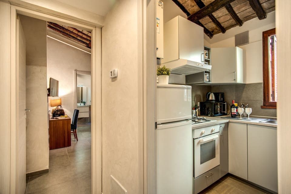 Deluxe Condo | Private kitchen