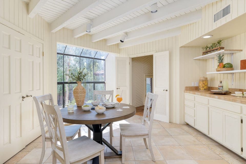 Floor-to-ceiling windows.