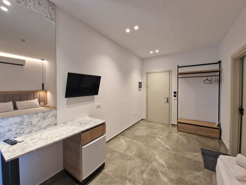 Soundproofing, free WiFi, bed sheets, wheelchair access