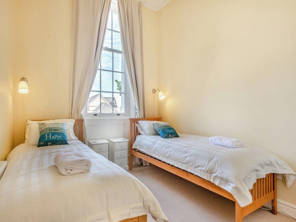 Twin bedroom | Colne House, Cromer