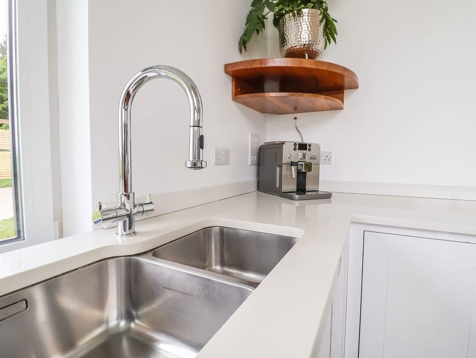 Fridge, dishwasher, electric kettle, cookware/dishes/utensils