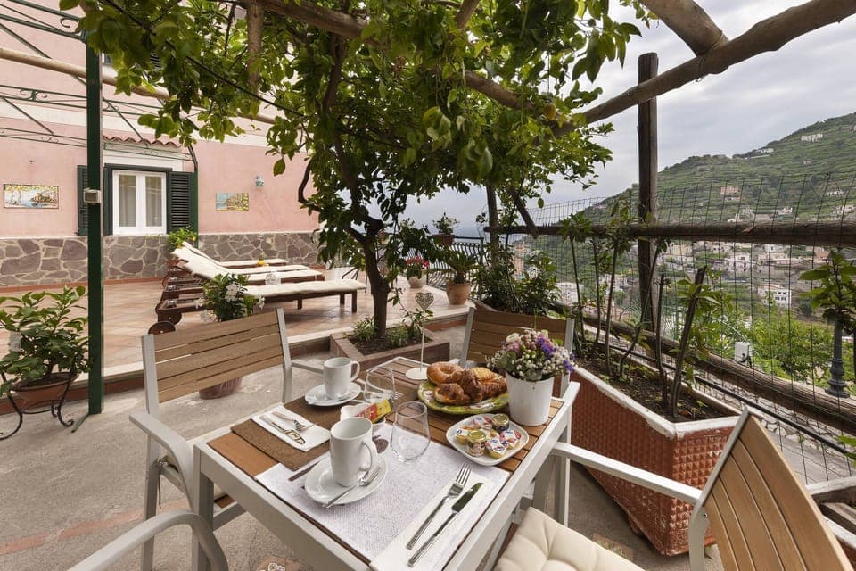 Deluxe Apartment | Terrace/patio