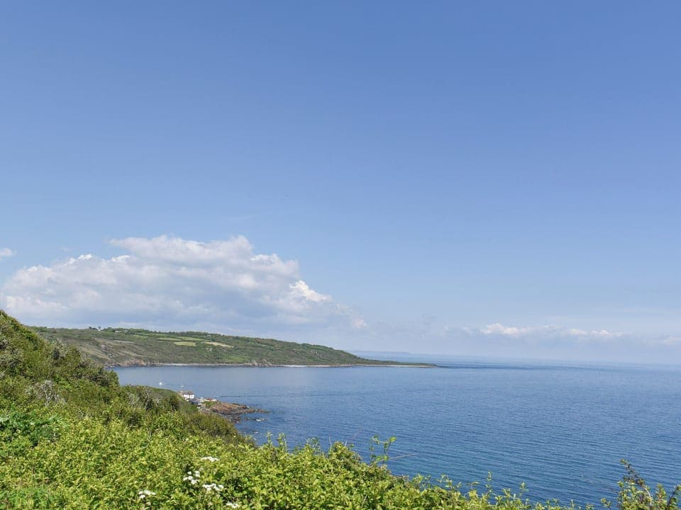 Coverack headland | Headlands Hideaway, Coverack