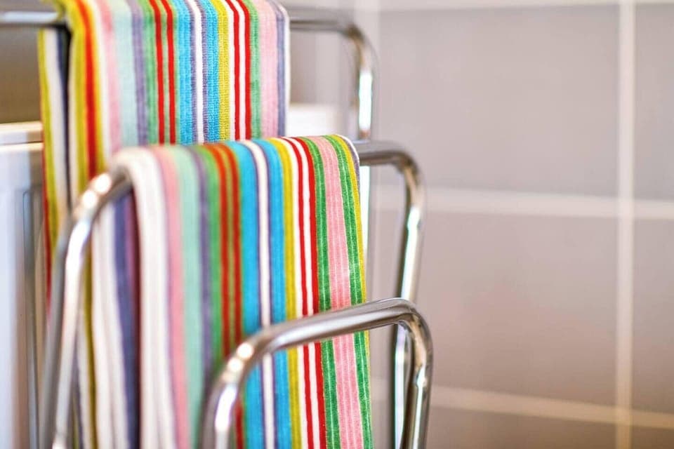 Luxury Room, 1 Double Bed | Bathroom | Shower, hair dryer, heated floors, towels