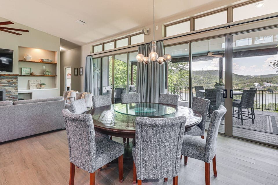 Dining Area | Dishware Provided | Entry Level