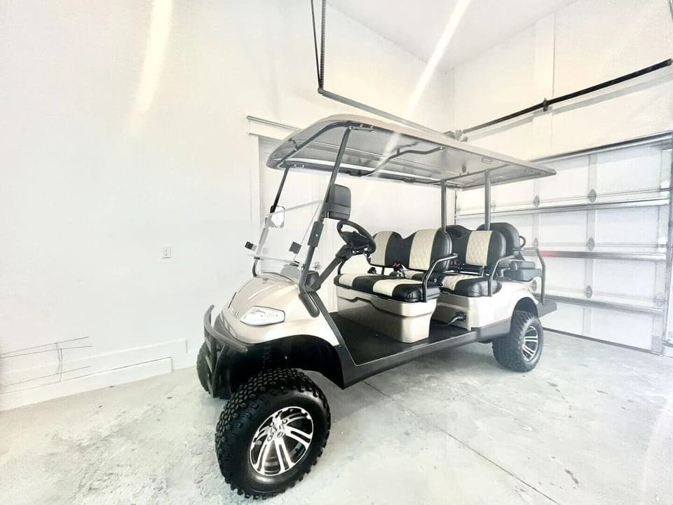 Golf cart.