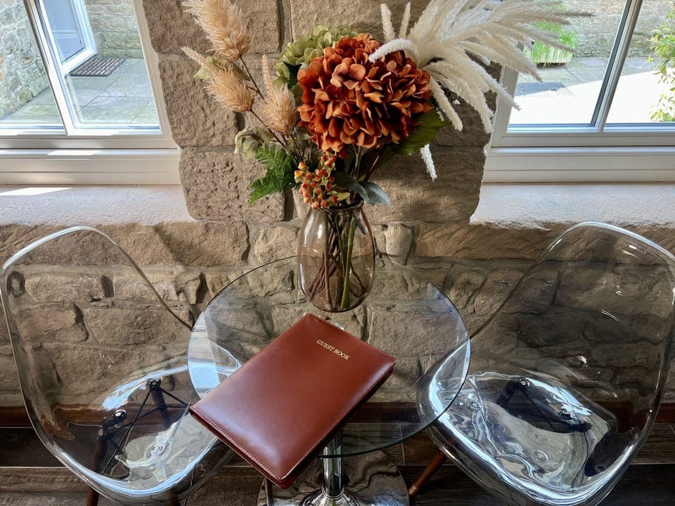 Guestbook with lots of info and local recommendations