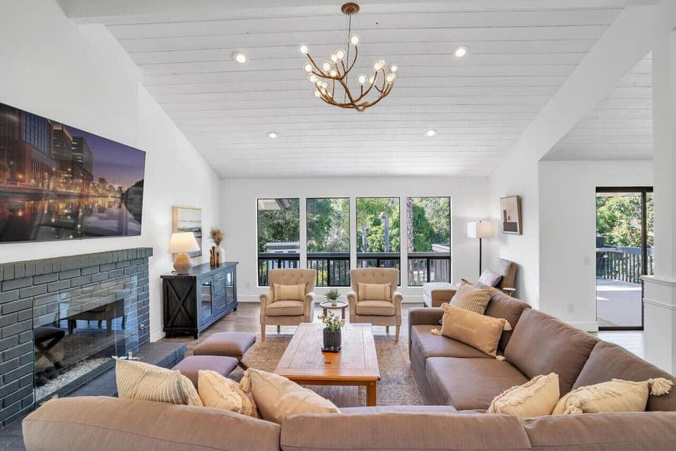 Upstairs Living Room with Smart TV