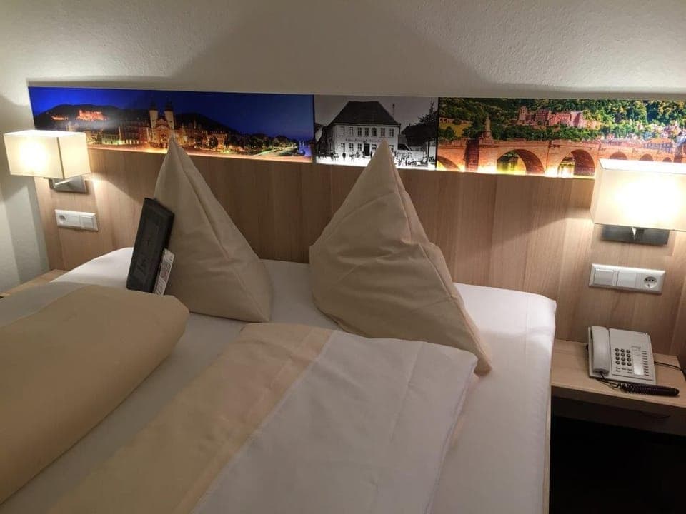 Hypo-allergenic bedding, soundproofing, free WiFi, bed sheets