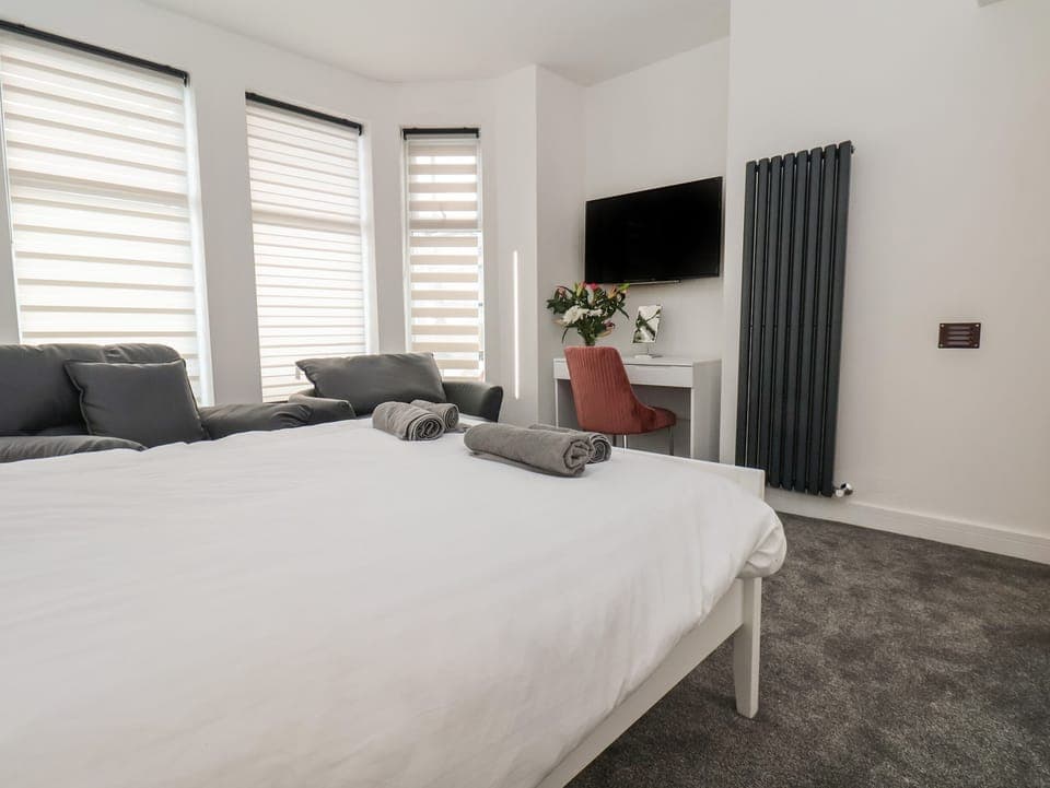 1 bedroom, individually decorated, individually furnished, free WiFi