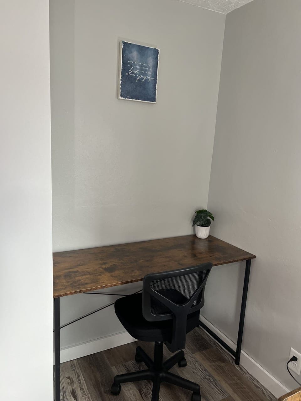 Office chair/desk located in second bedroom