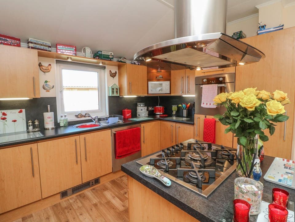 Dishwasher, cookware/dishes/utensils