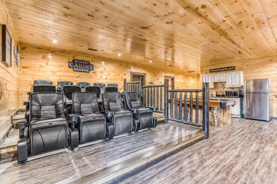 Theather Room/Game Room