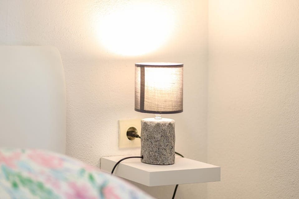 Bedroom 2 interior, details 