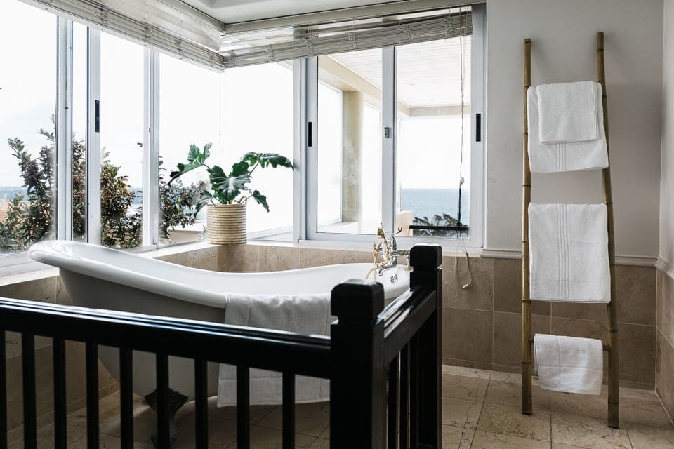 Premier Double Room, 1 King Bed, Sea View | Egyptian cotton sheets, premium bedding, Tempur-Pedic beds, minibar