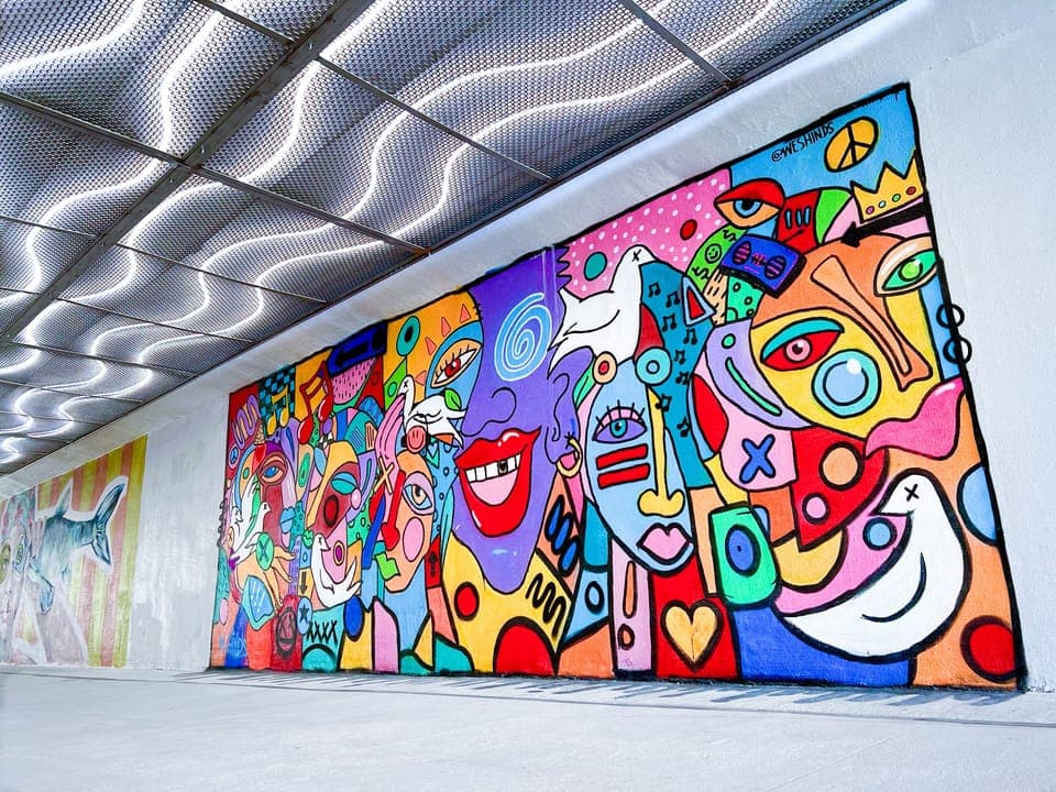 Pedestrian/bike tunnel to 30a