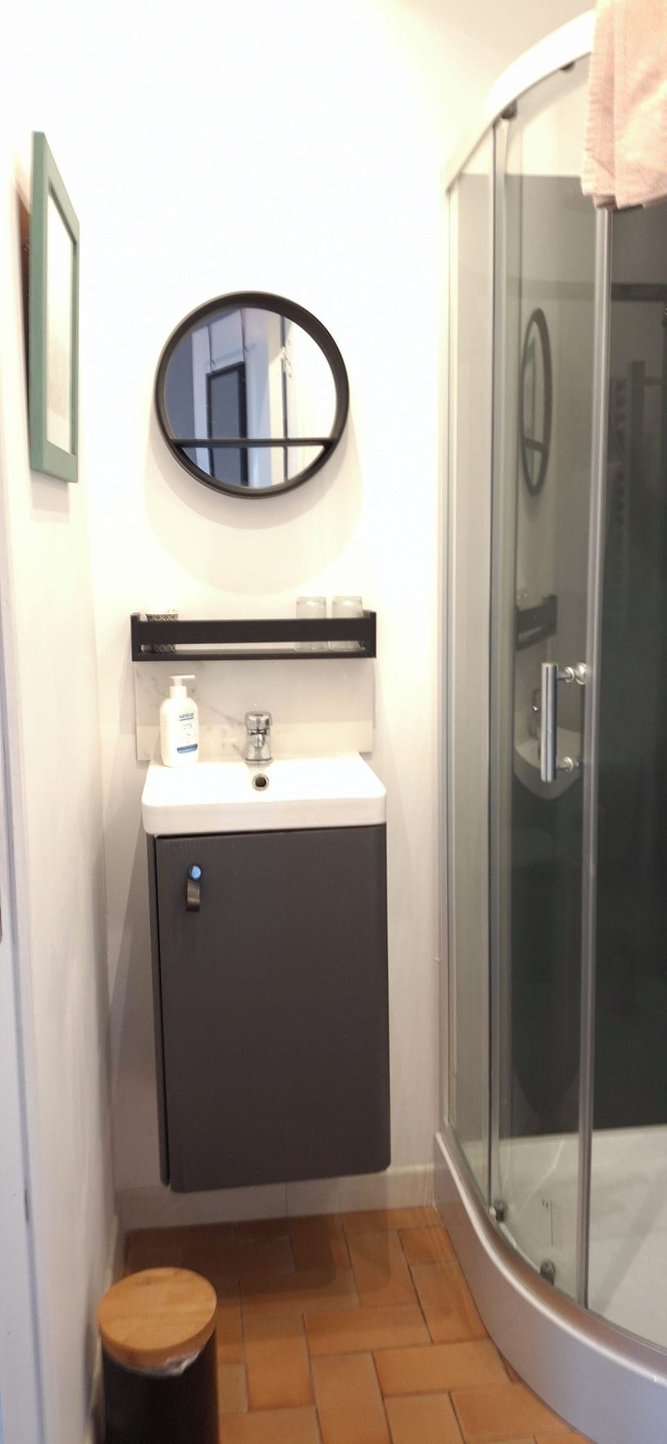 Bedroom 4 ensuite (1)