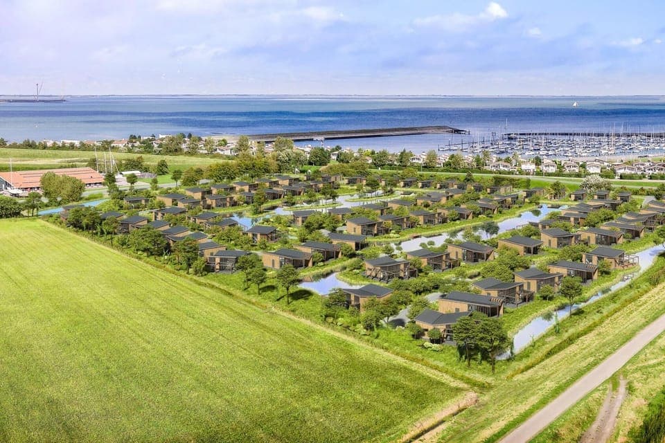 Surroundings [summer] (1-5 km)