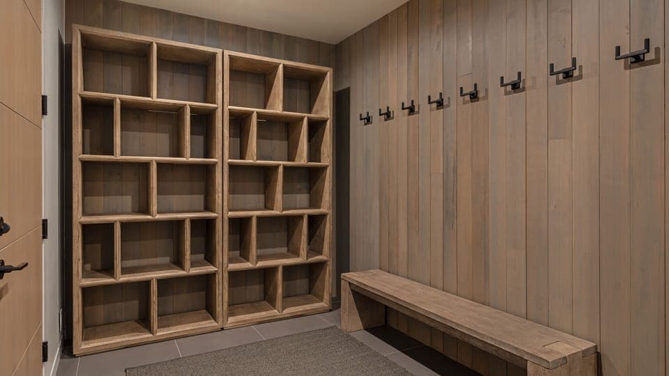 Lower level mudroom and entryway