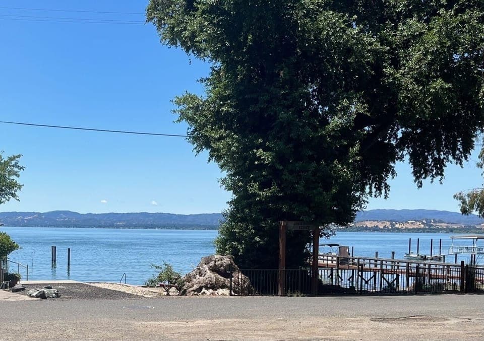 just steps from the lake!