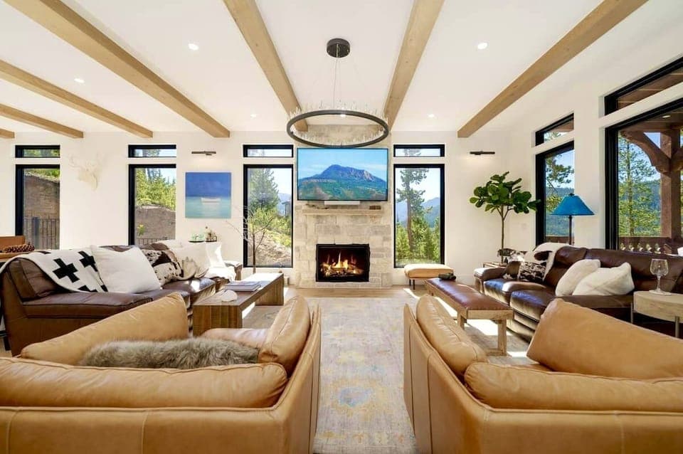 Cabin, 4 Bedrooms | Living area | Smart TV