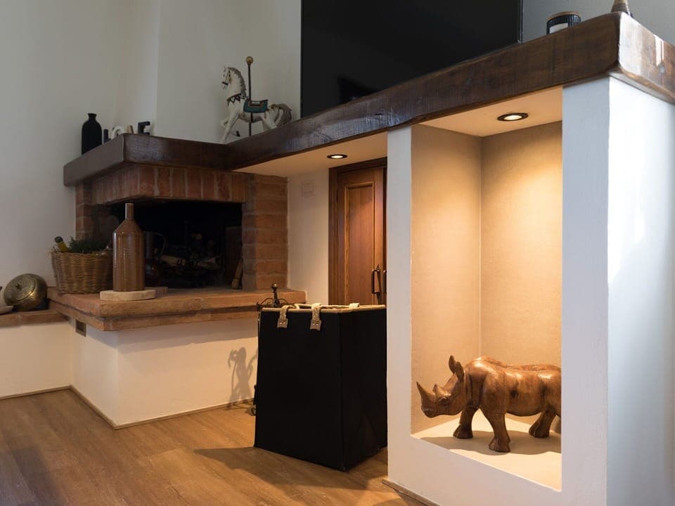 Furniture, Property, Wood, Cabinetry, Interior Design, Architecture, Floor, Comfort, Flooring, House