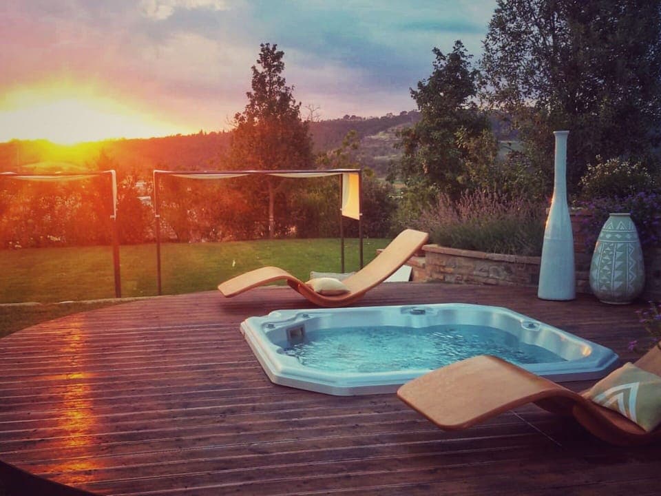 Garden, Hot Tub, Outdoor