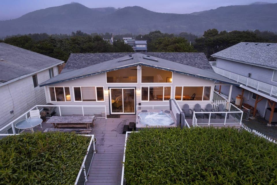 Welcome to the Once Upon a Tide. We hope we get to host you at this Rockaway Beach rental. Please reach out with any questions.