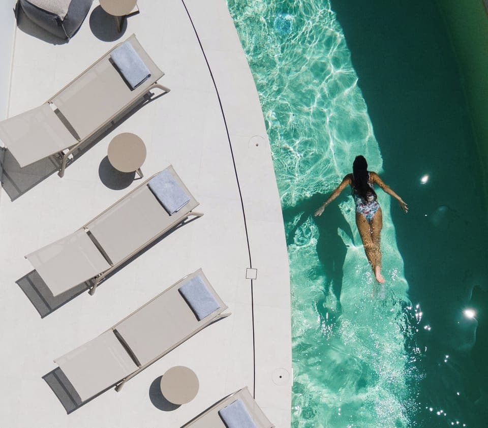 Seasonal outdoor pool