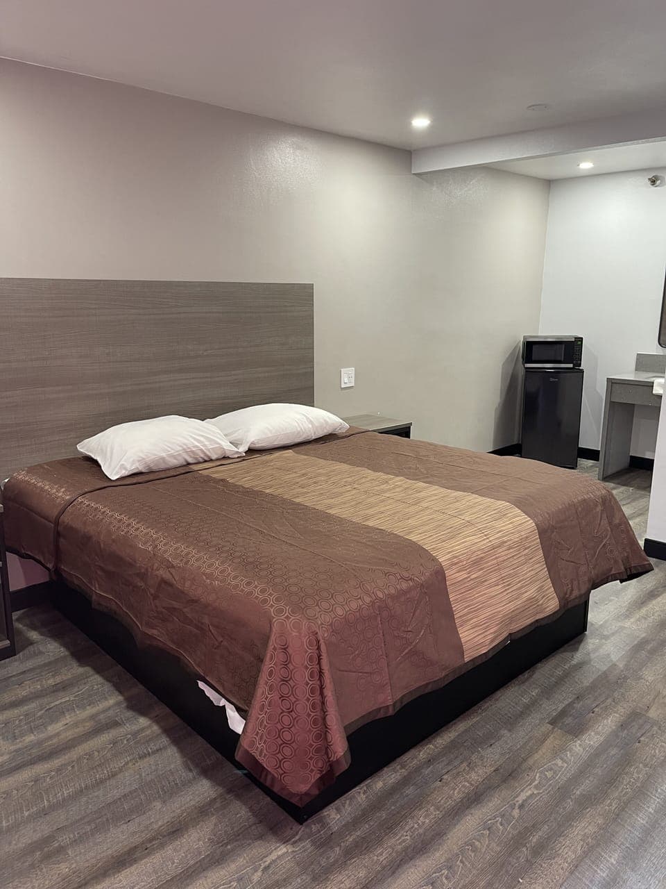 Comfort Single Room | Free WiFi