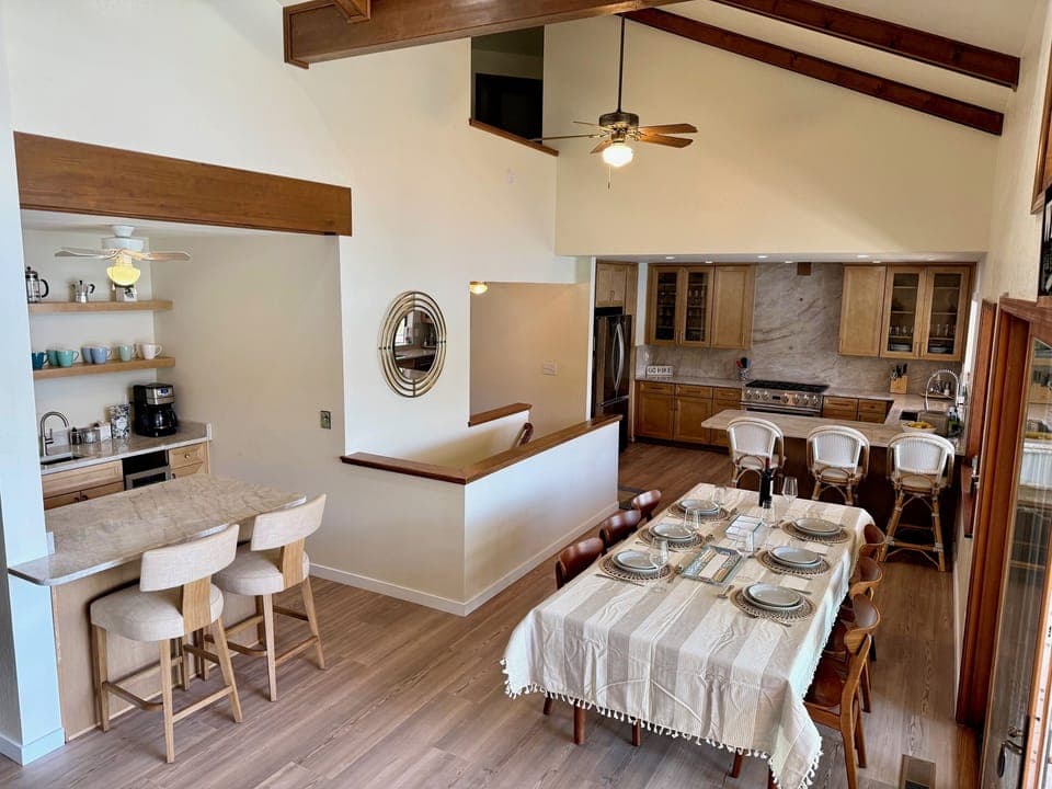 Main Level entertaining spae